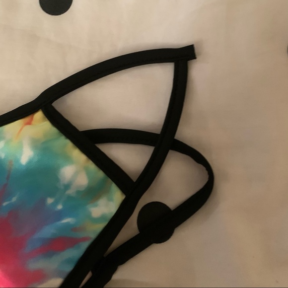 💙 Rainbow Tie-Dye Face Mask - Picture 2 of 3